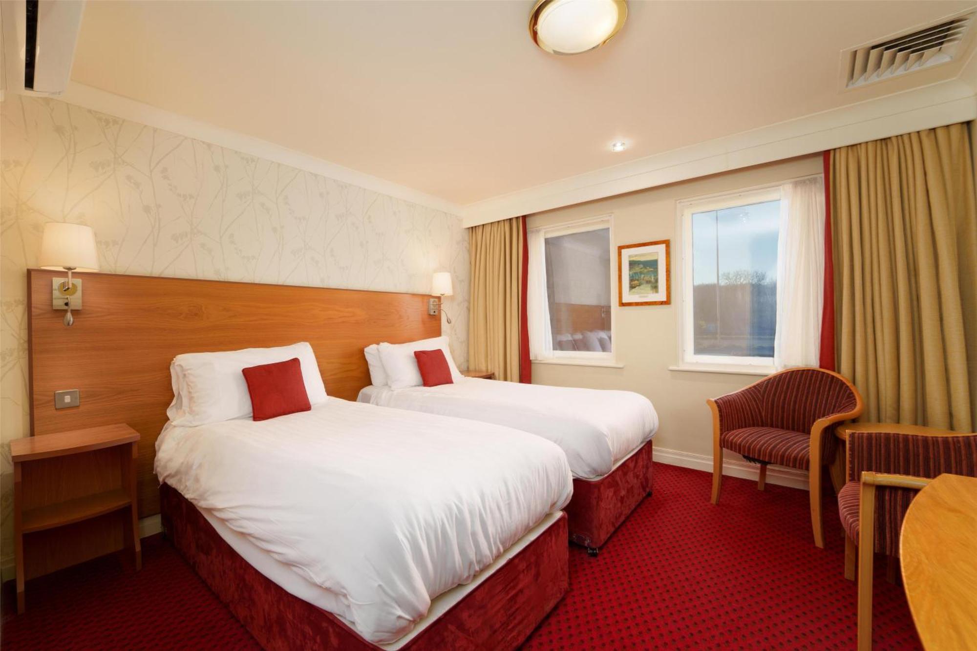 Hotel Western Milford South Milford